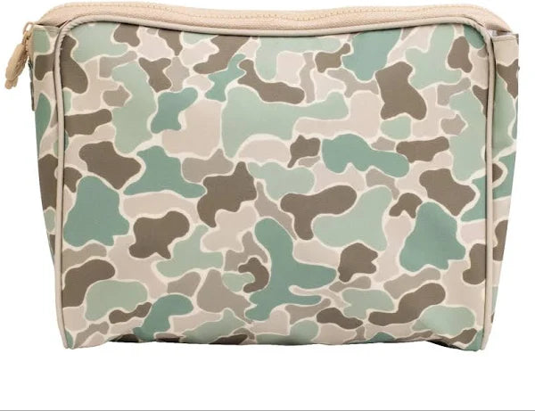 Apple of My Isla The Large Go Bag/Camo