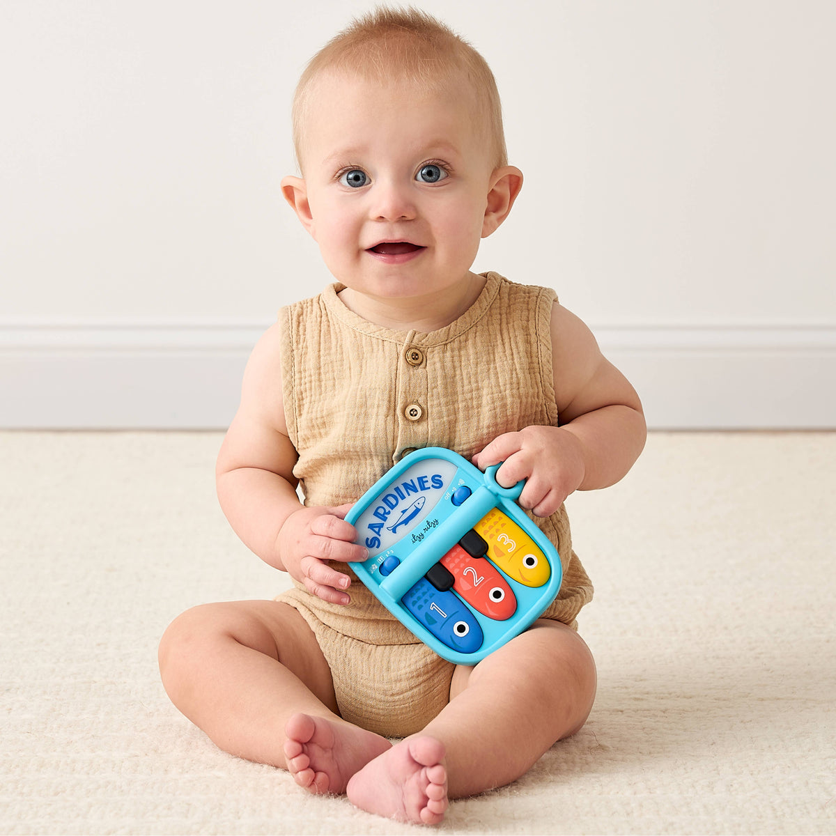 Itzy Ritzy Bitzy Tunes™ Sardines - Light-up Interactive Piano Toy