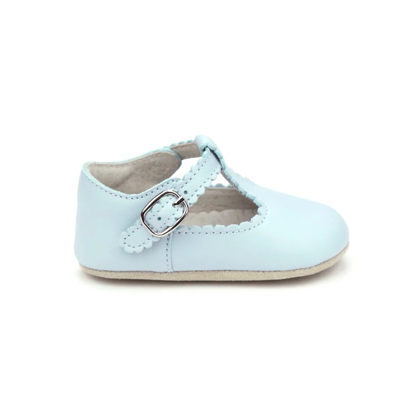 L'Amour Shoes Elodie Girls Scalloped T-Strap Mary Jane Crib Shoe (Infant)