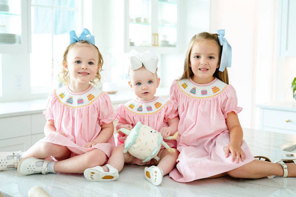 Ruth and Ralph Pink Birthday Cakes Smocked Birdie Bubble