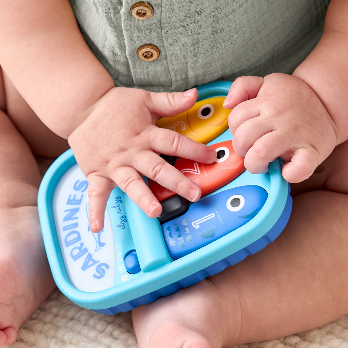 Itzy Ritzy Bitzy Tunes™ Sardines - Light-up Interactive Piano Toy