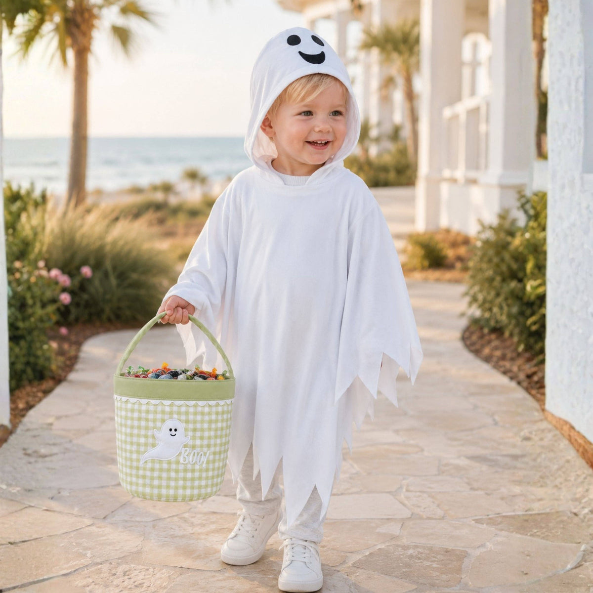 Bits and Bows Glow-in-the-Dark Ghost Trick-or-Treat Tote